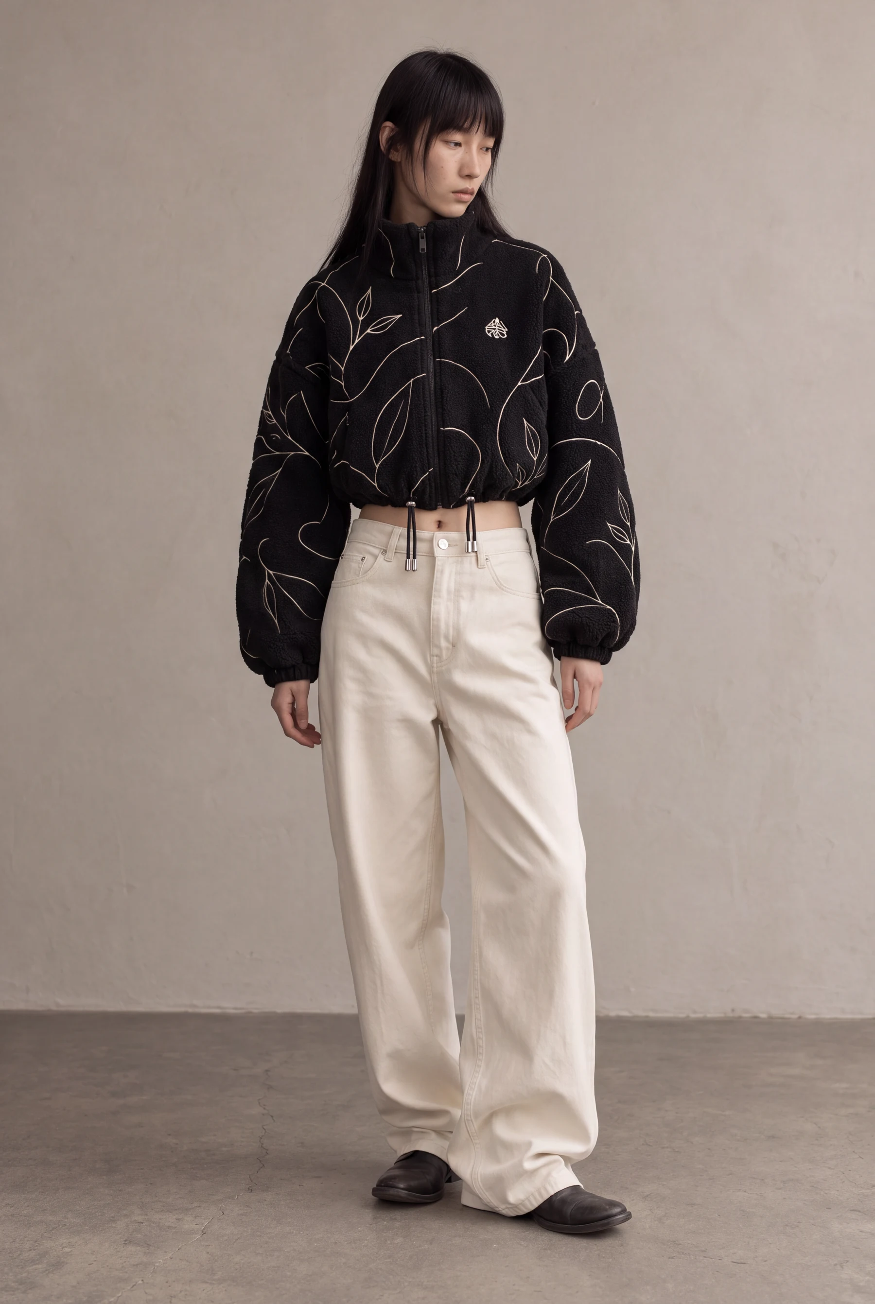 Cropped Line Fleece Jacket — Black / Ivory
